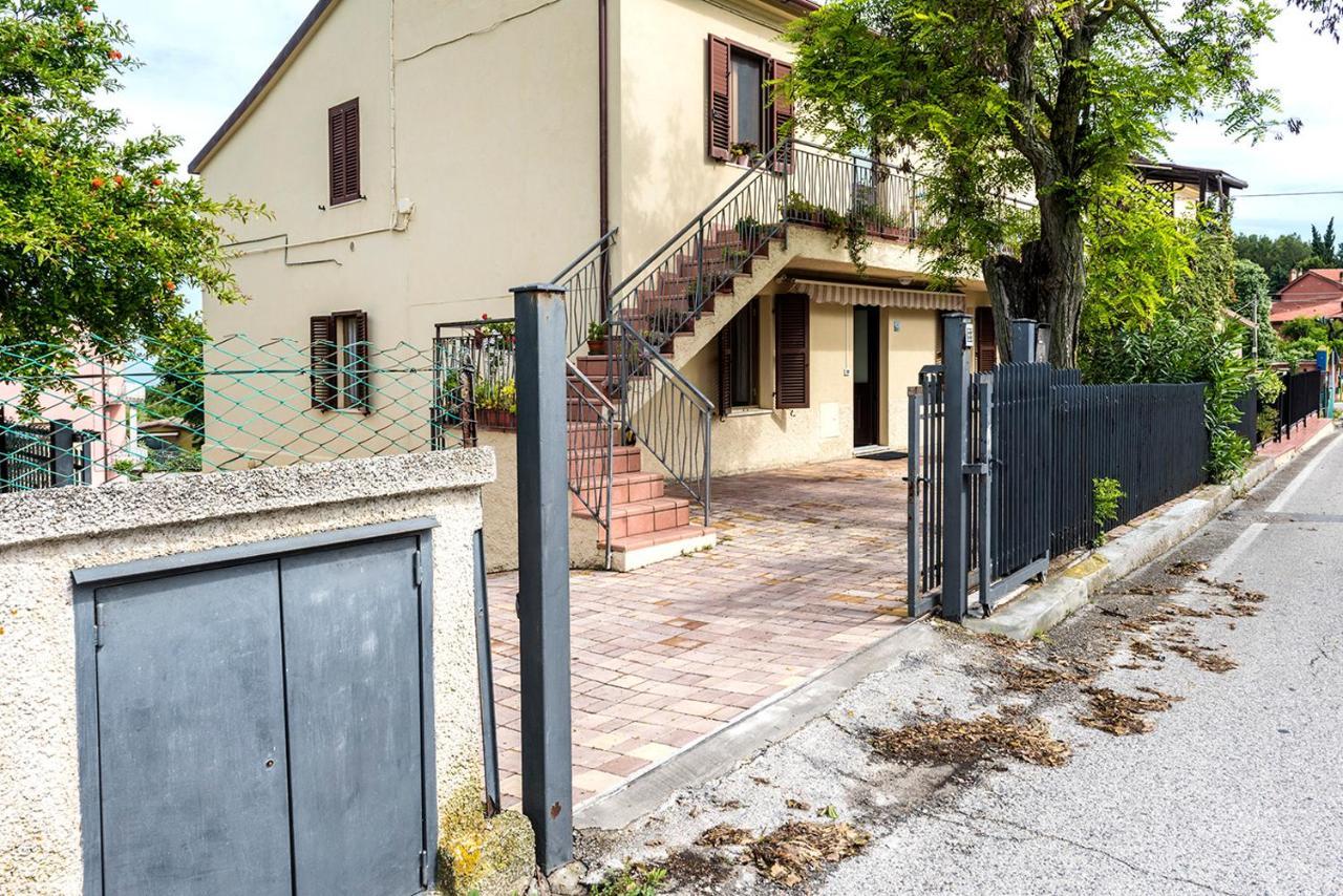 A28 - Poggio, Ampio Trilocale Con Portico Apartamento Poggio  Exterior foto